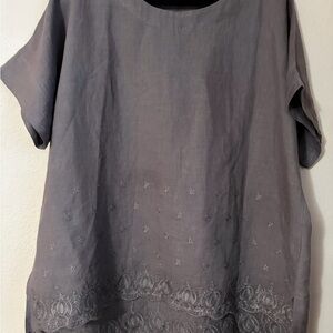 Chic chocolate Women's Blouse 2 XL Linen‎ with eyelet and embroidered hem.
